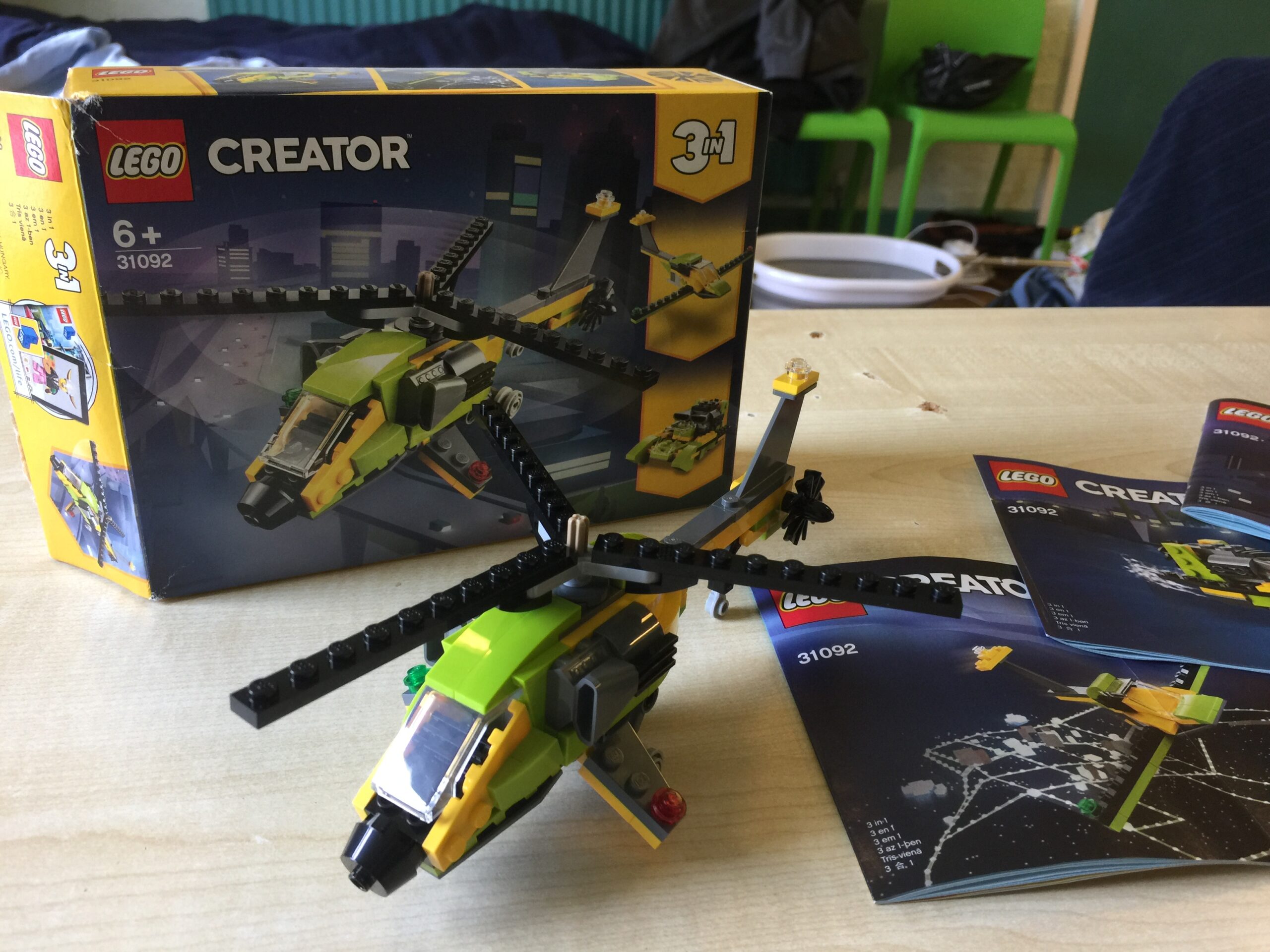 Lego helicopter set